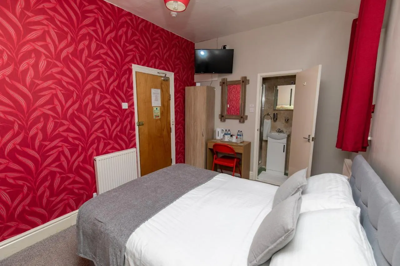 California Guest House Blackpool 2*,