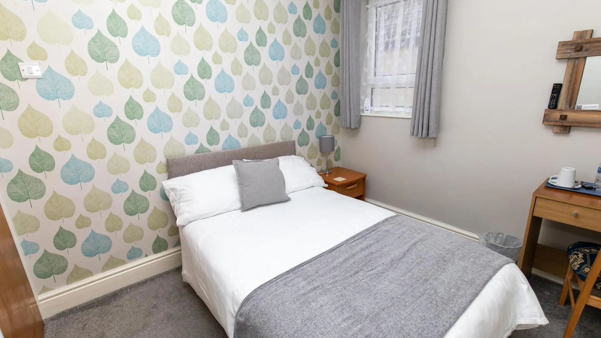 California Guest House Blackpool