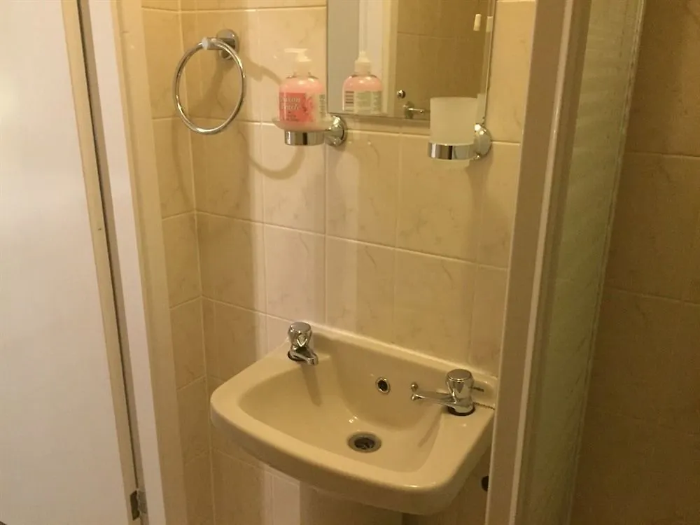 California Guest House Blackpool